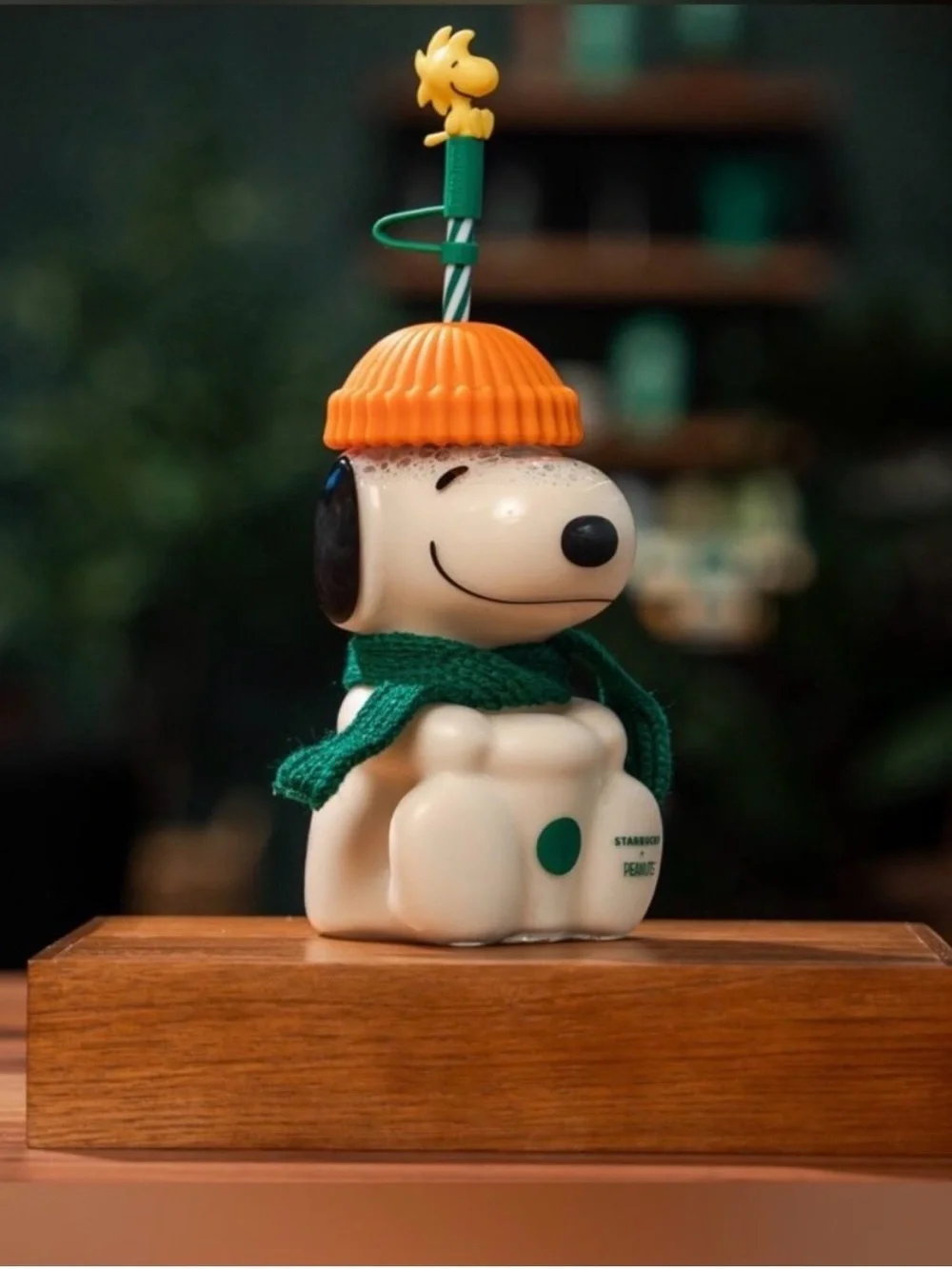 Starbucks 2026 Peanuts Collection. New in Box Snoopy Glass Drinking Cup